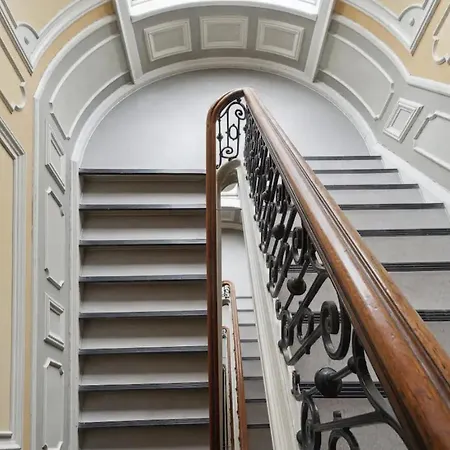 דירה Stunning Penthouse A Location