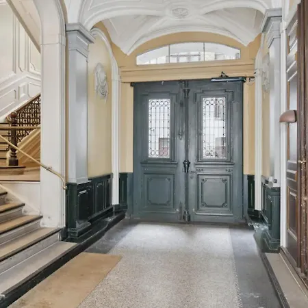 Stunning Penthouse A Location Apartament *